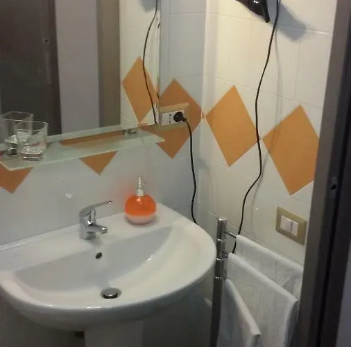 Algherose לינה וארוחת בוקר *